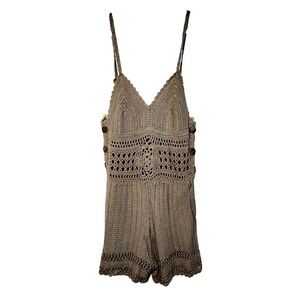 POL‎ Crochet Romper Button Accent  Boho Festival Small